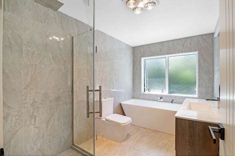 Photo of property in 6 Kahu Close, Orewa, 0931