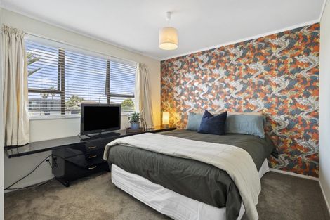 Photo of property in 2/22 Bramley Drive, Farm Cove, Auckland, 2012