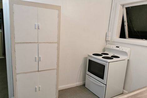 Photo of property in 88 Newlands Road, Newlands, Wellington, 6037