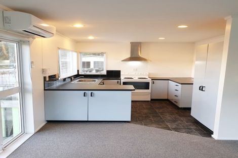 Photo of property in 1/64 Hogans Road, Glenfield, Auckland, 0629