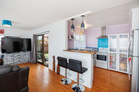 Photo of property in 41a Raglan Avenue, Cloverlea, Palmerston North, 4412