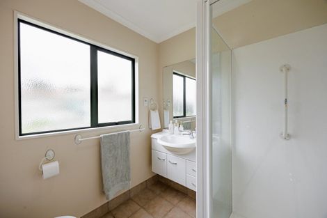 Photo of property in 28 Arataki Road, Havelock North, 4130