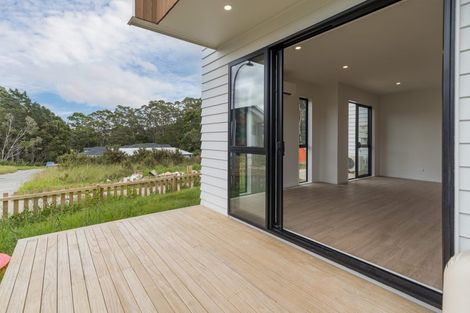 Photo of property in 11a Endurance Rise, Orewa, 0931