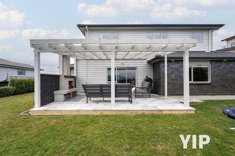 Photo of property in 16 Havana Rise, Grenada Village, Wellington, 6037