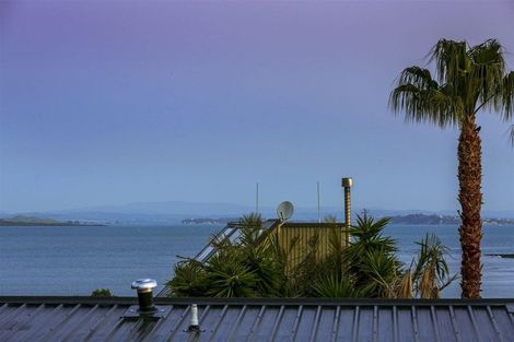 Photo of property in 10a Marama Street, Castor Bay, Auckland, 0620