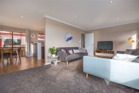 Photo of property in 19 Staysail Place, Whitby, Porirua, 5024