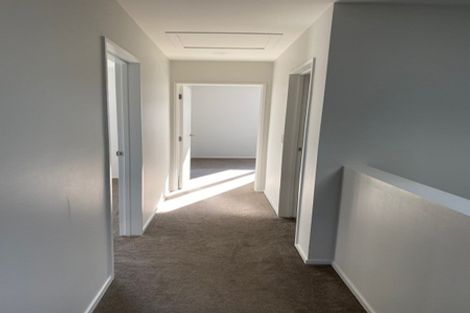 Photo of property in 9 Riroriro Close, Papakura, 2110
