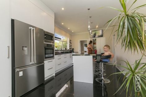 Photo of property in 14 Elliot Street, Riverhead, 0820