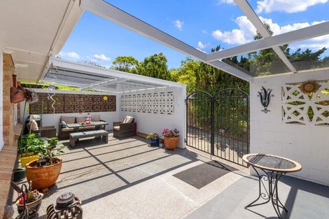 Photo of property in 319 Don Buck Road, Massey, Auckland, 0614