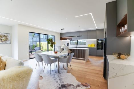 Photo of property in 4 Pukeko Road, Hobsonville, 0616