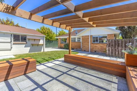 Photo of property in 24 Wades Avenue, Saint Martins, Christchurch, 8022