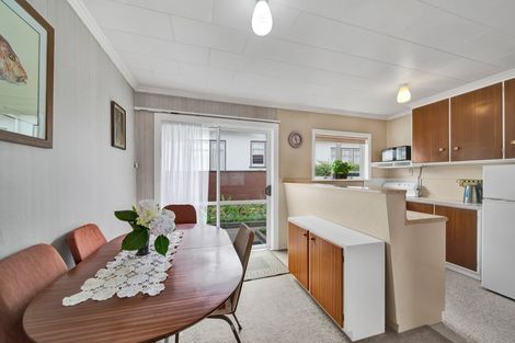 Photo of property in 93b Tukapa Street, Westown, New Plymouth, 4310