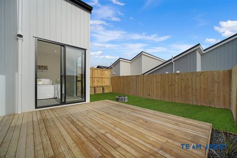 Photo of property in 45 Horokaka Street, Massey, Auckland, 0614