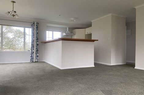 Photo of property in 24 Loughanure Place, Massey, Auckland, 0614