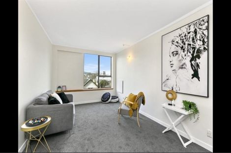 Photo of property in Hobson Court Flats, 27/70u Hobson Street, Thorndon, Wellington, 6011