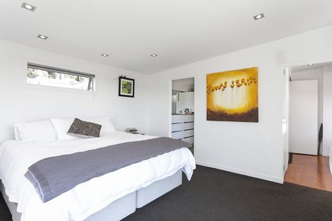 Photo of property in 58 Kopiko Road, Titirangi, Auckland, 0604