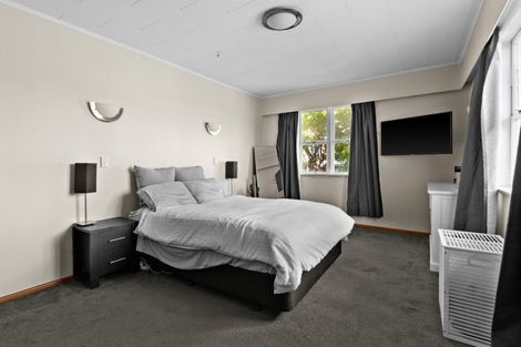 Photo of property in 1a Cassino Crescent, Onekawa, Napier, 4110