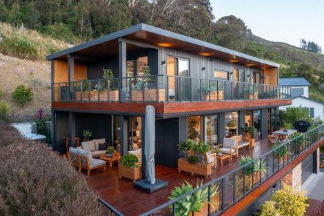 Photo of property in 101 Kakariki Grove, Waikanae, 5036