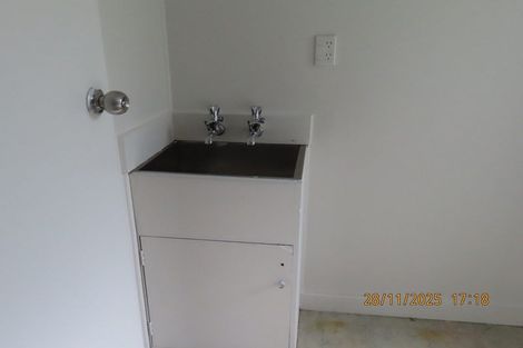 Photo of property in 382 West Coast Road, Glen Eden, Auckland, 0602