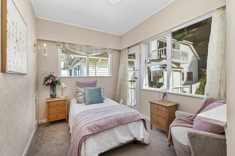 Photo of property in 26 Ferry Street, Seatoun, Wellington, 6022
