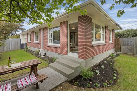 Photo of property in 98 Crofton Road, Harewood, Christchurch, 8051