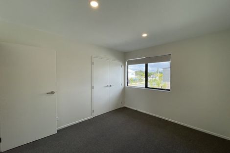 Photo of property in 9/474 West Coast Road, Glen Eden, Auckland, 0602