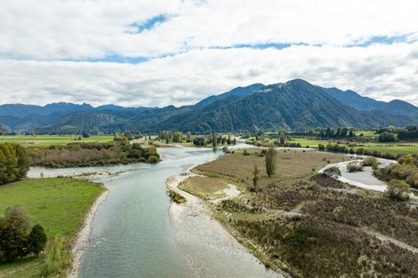 Photo of property in 136 Fairfax Street, Murchison, 7007