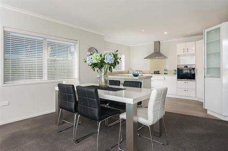 Photo of property in 105 Lakes Boulevard, Pyes Pa, Tauranga, 3112