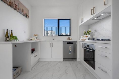 Photo of property in 9b Putiputi Way, Papakura, 2110