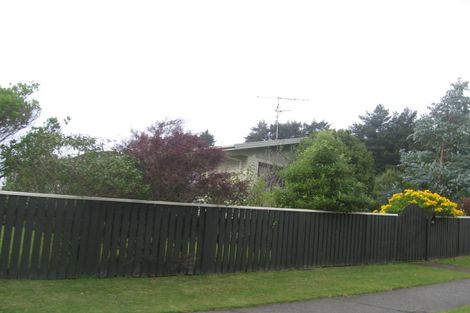 Photo of property in 90 Omapere Street, Whitby, Porirua, 5024