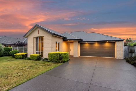 Photo of property in 59 Inwoods Road, Parklands, Christchurch, 8083