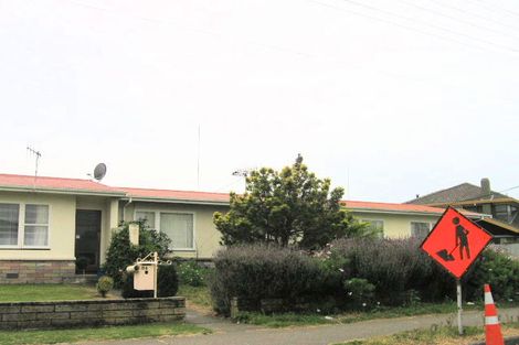 Photo of property in 4/84 Meeanee Road, Taradale, Napier, 4112