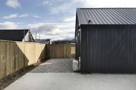 Photo of property in 3 Maize Street, Jacks Point, Queenstown, 9371