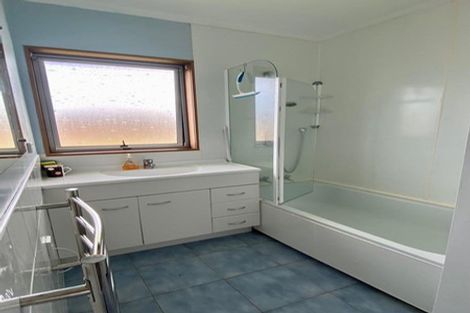 Photo of property in 11/81 Shakespeare Road, Milford, Auckland, 0620