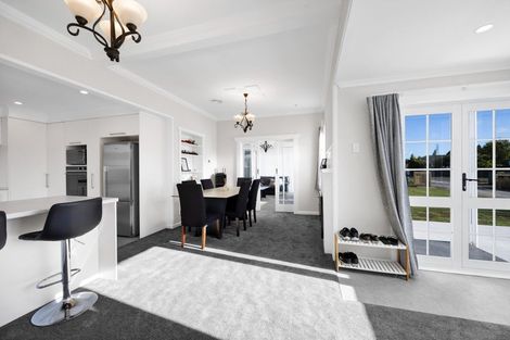 Photo of property in 207 Regan Street, Stratford, 4332