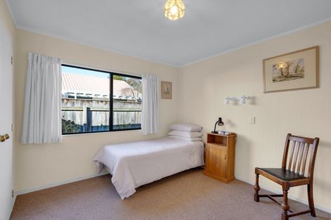 Photo of property in 12 Penlington Place, Havelock North, 4130