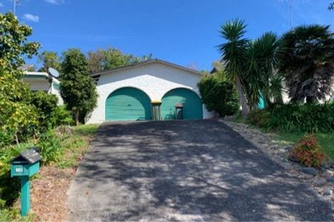 Photo of property in 40 Stapleford Crescent, Browns Bay, Auckland, 0630