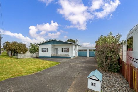 Photo of property in 49 Holland Crescent, Bulls, 4818