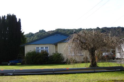 Photo of property in 37 Dick Street, Reefton, 7830