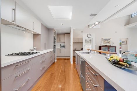Photo of property in 24 Clovelly Road, Bucklands Beach, Auckland, 2012