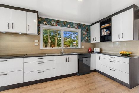 Photo of property in 21 Casper Street, Fairfield, Hamilton, 3214