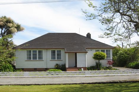 Photo of property in 124 Queen Street, Westport, 7825