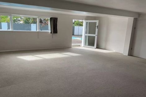 Photo of property in 171c Colwill Road, Massey, Auckland, 0614