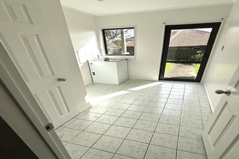 Photo of property in 14 Arrowsmith Drive, Clover Park, Auckland, 2019