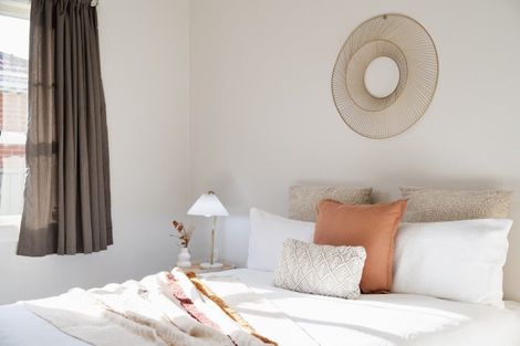 Photo of property in 27 Isadore Road, Saint Clair, Dunedin, 9012