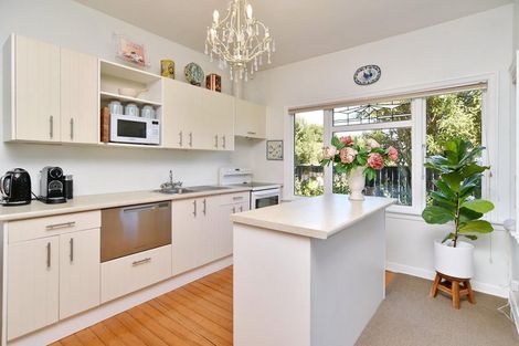Photo of property in 1/2 Barrington Street, Somerfield, Christchurch, 8024