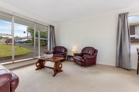 Photo of property in 102 Glendale Road, Glen Eden, Auckland, 0602