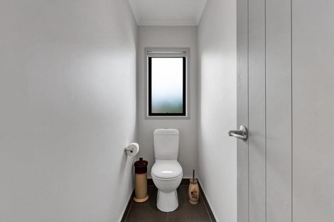 Photo of property in 3 Larlin Heights, Hawera, 4675