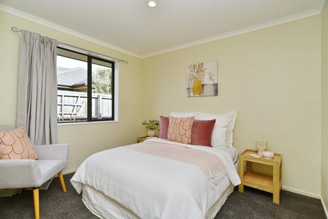 Photo of property in 11 Parkside Crescent, Northwood, Christchurch, 8051