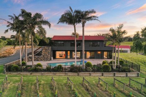 Photo of property in 337a Clarks Beach Road, Clarks Beach, Pukekohe, 2679